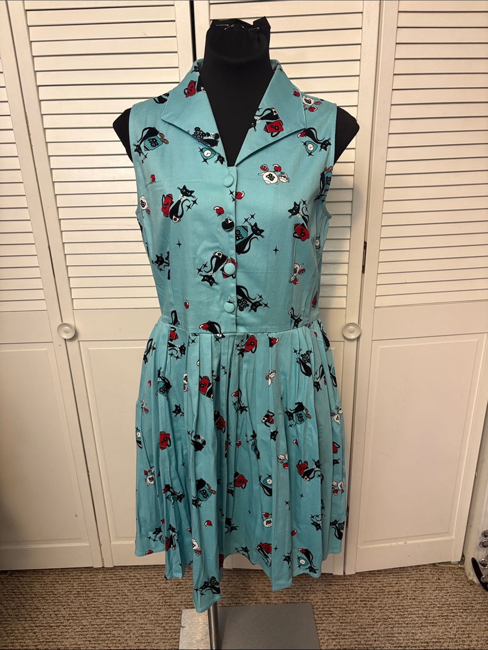 Voodoo Vixen Sleeveless Button-Front Fit & Flare Dress